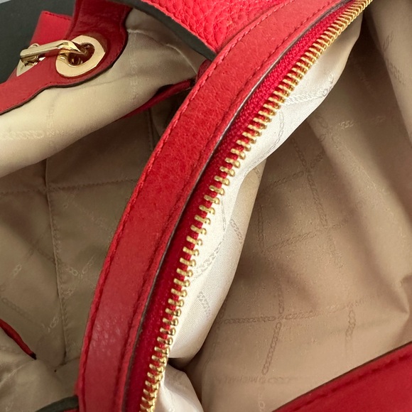 Michael Kors Raven purse and wallet - Picture 6 of 11